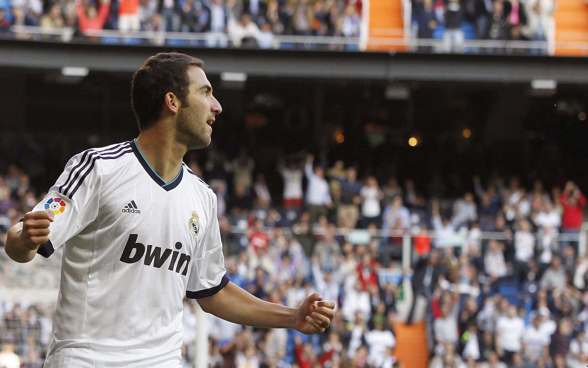 特拉布宗体育追逐泽林斯基遇冷，球员态度淡漠转会成疑